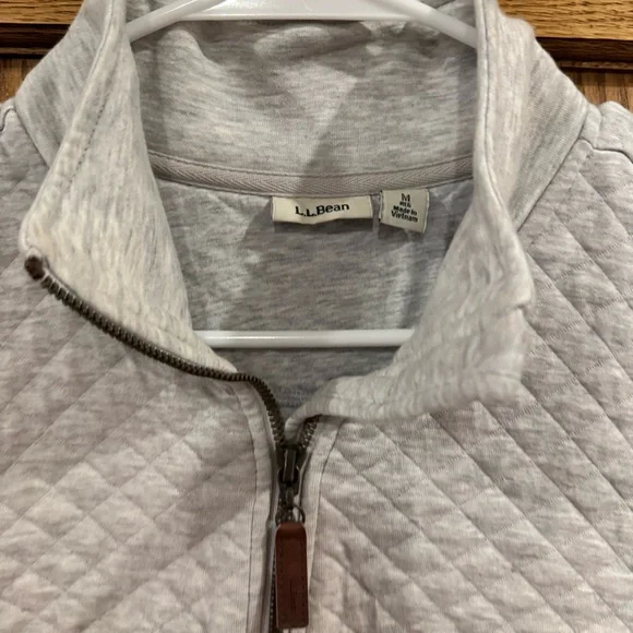 L.L. Bean Gray Quilted Sweatshirt - Picture 12 of 14